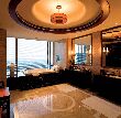 經(jīng)典的黑白配浴室風(fēng)格