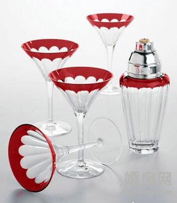 多彩紅酒杯具 浪漫情人節(jié)增添居家別樣情懷(圖)
