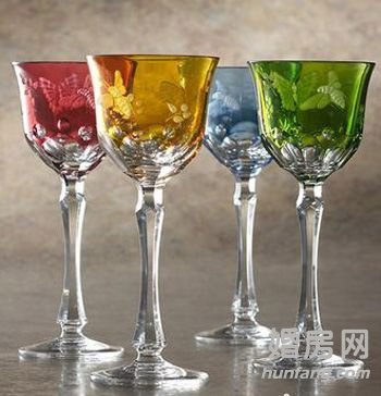 多彩紅酒杯具 浪漫情人節(jié)增添居家別樣情懷(圖)