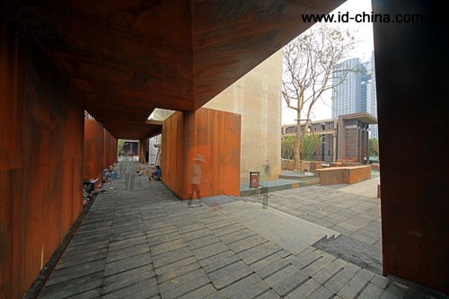 IADC淶澳設(shè)計(jì)公司設(shè)計(jì)武漢才茂街廠區(qū)改建項(xiàng)目--廊道