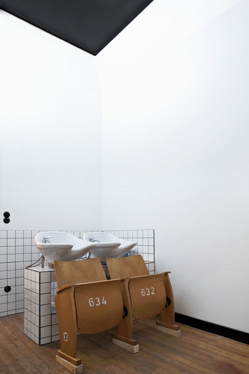 Designliga設計“多毛”發(fā)型沙龍店09