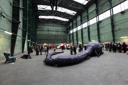 地獄城邦 ——VanLieshout工作室新展覽1