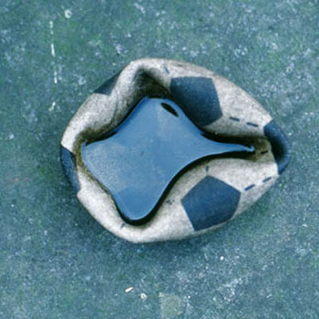 加布里?！W羅茲科《癟球（Pinched Ball）》，1993
