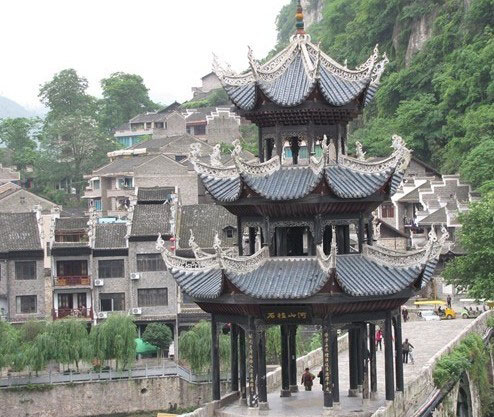 山清水秀的鎮(zhèn)遠(yuǎn)