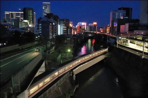 東京軌道交通:最密集的地鐵口最合理的規(guī)劃