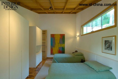 David Guerra設(shè)計(jì)巴西奧里藏特森林住宅-3