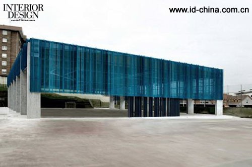 Garmendia Arquitectos設計巴拉卡爾多體育館-1