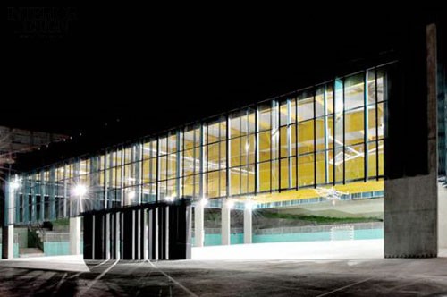 Garmendia Arquitectos設計巴拉卡爾多體育館-5