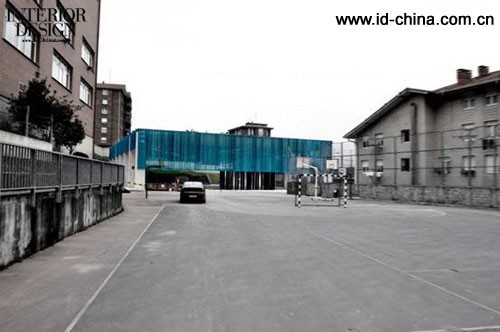 Garmendia Arquitectos設計巴拉卡爾多體育館-4