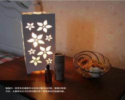 創(chuàng)意高檔雕花香薰臺(tái)燈